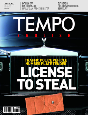 Traffic Police Vehicle Number Plate Tender License To Steal