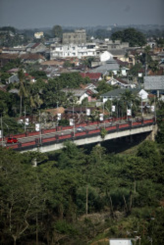 jembatan merah - DATATEMPO