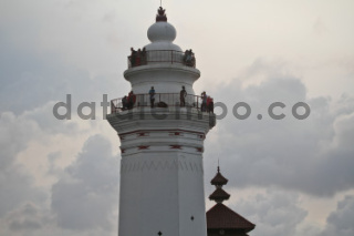 menara masjid agung banten - DATATEMPO