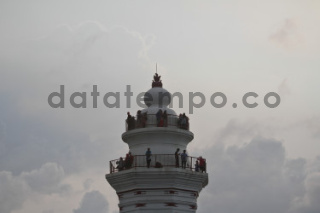 menara masjid agung banten - DATATEMPO